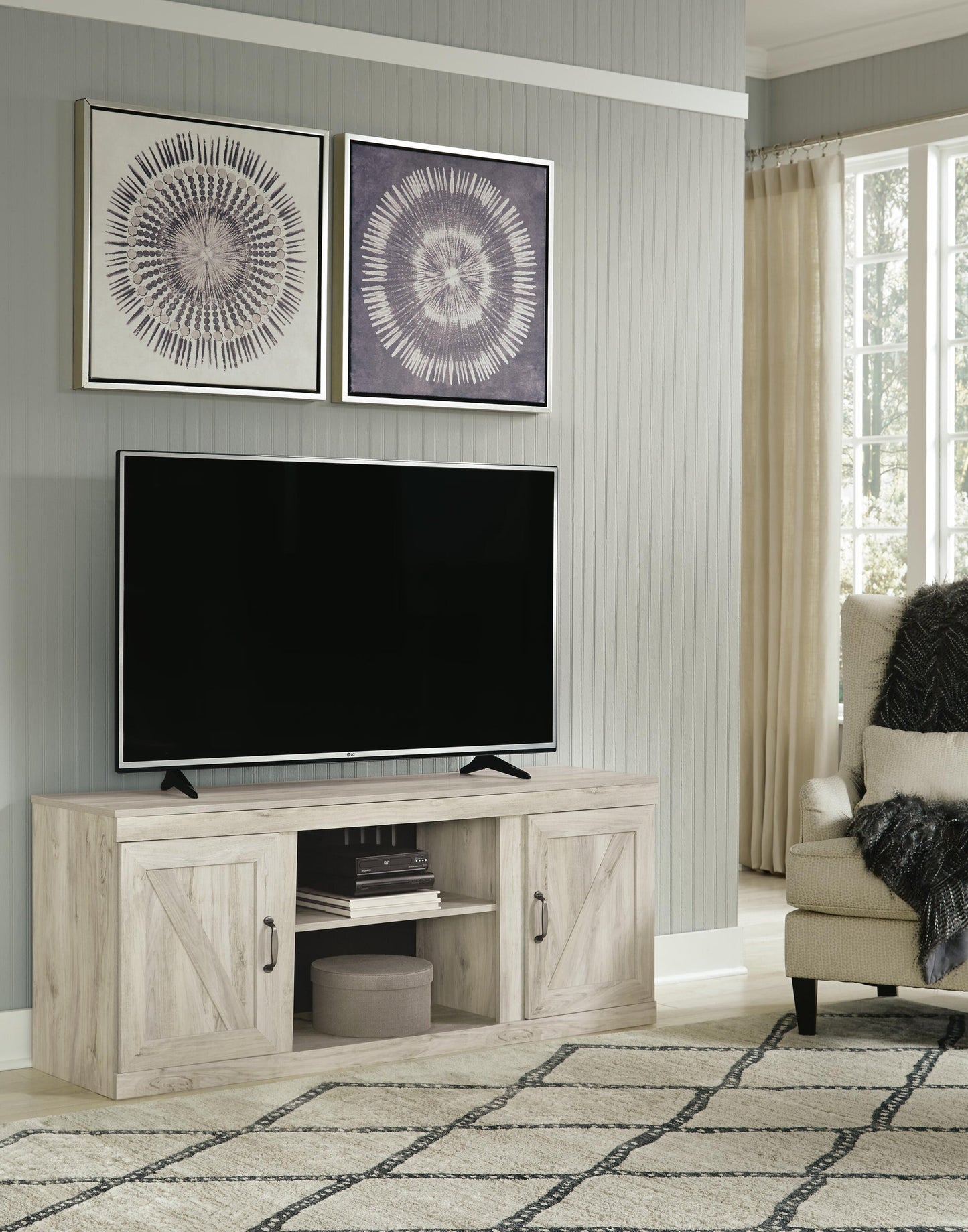 Bellaby LG TV Stand w/Fireplace Option