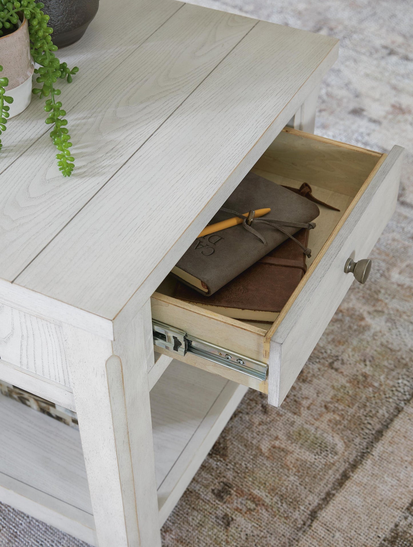 Robbinsdale Square End Table