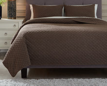 Load image into Gallery viewer, Ryter Twin Coverlet Set
